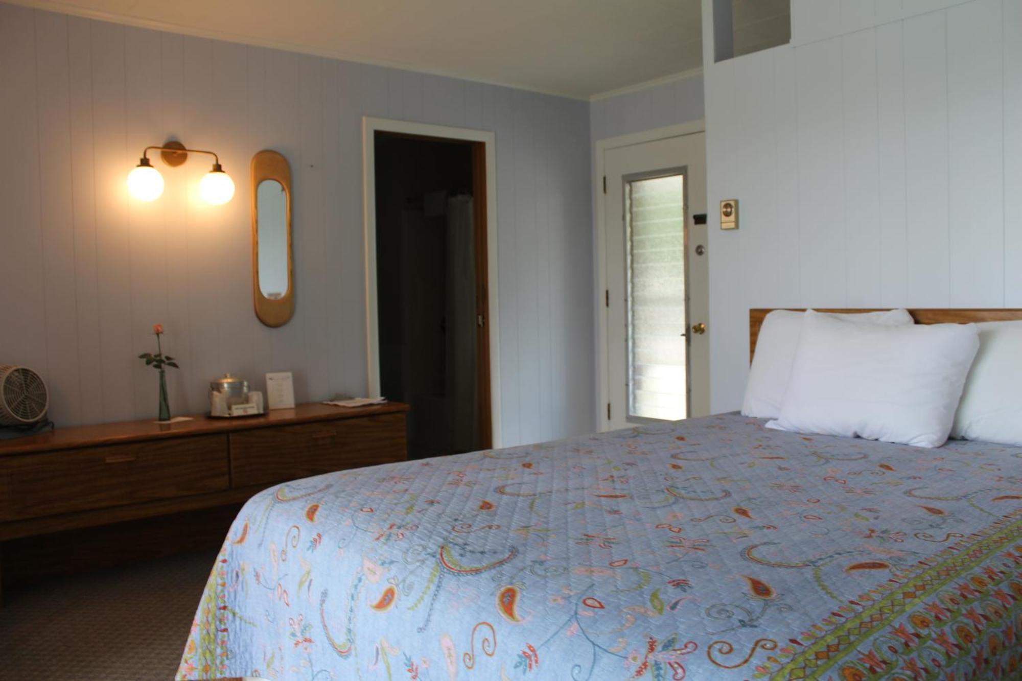 Sandy Point Motel Long Lake Extérieur photo